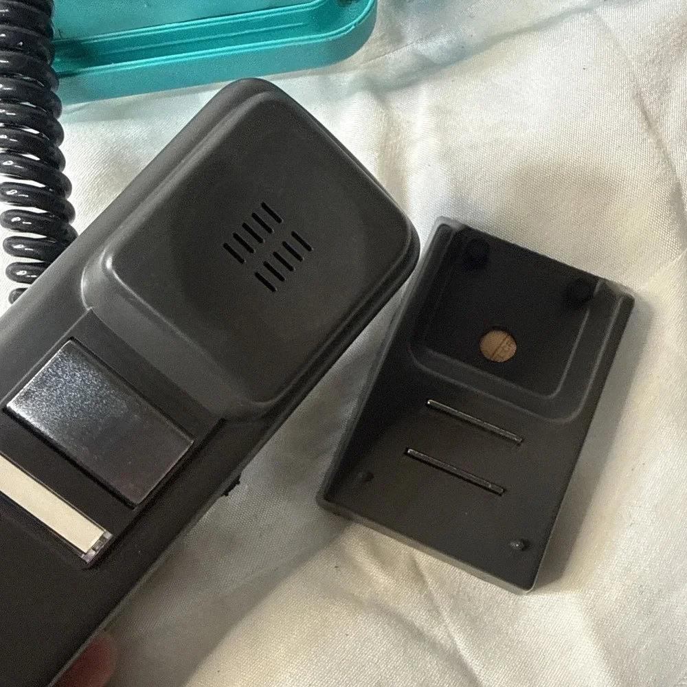 RADIO SHACK TANDY CT-102 CELLULAR MOBILE TELEPHONE Car Portable Case Manual 1990